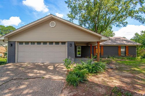 15 Covewood Dr, Conway, AR, 72034-2901 | Card Image