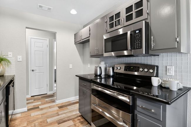 Built-In Microwave | Image 13