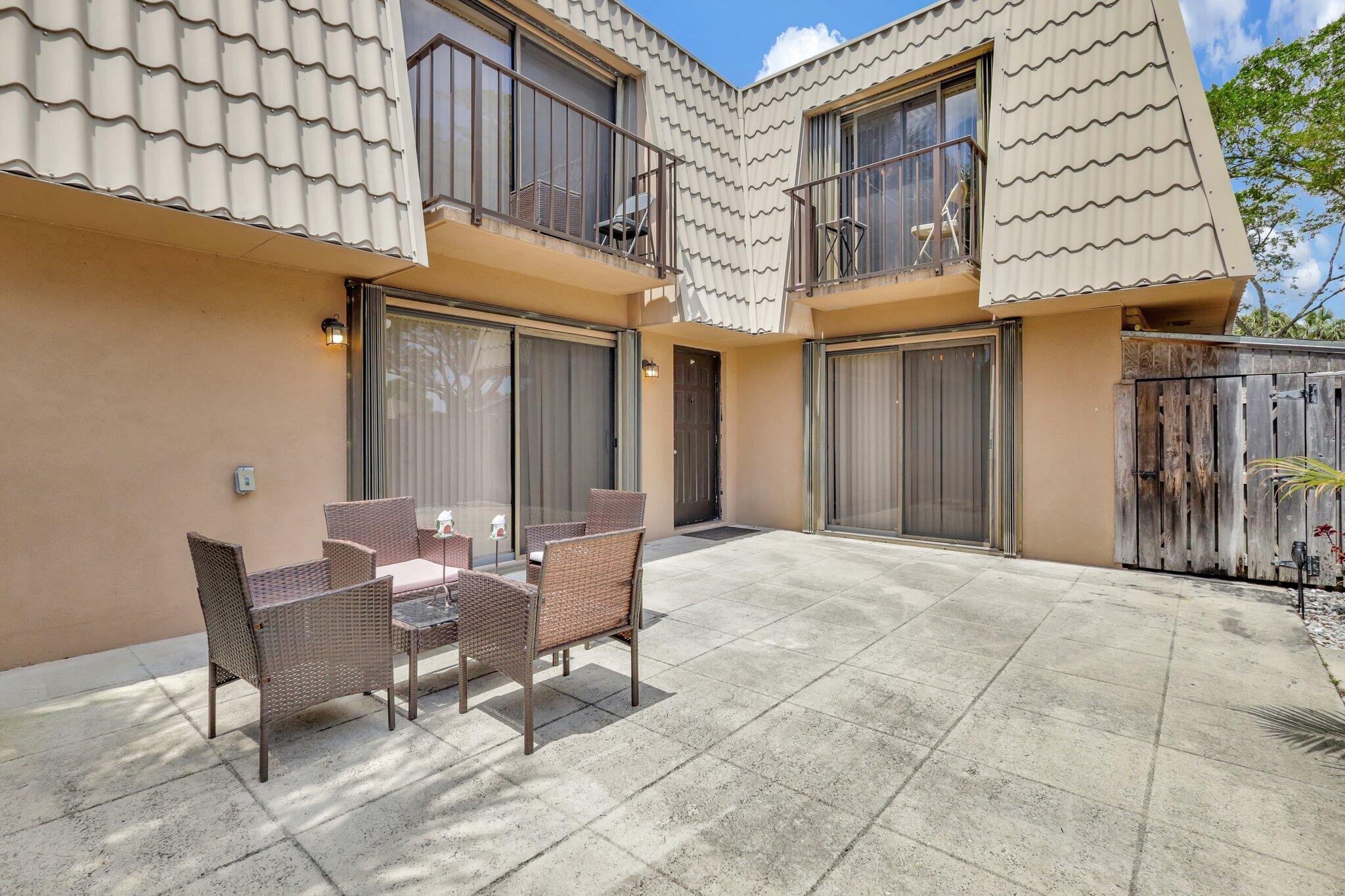 Residential Lease in West Palm Beach 5