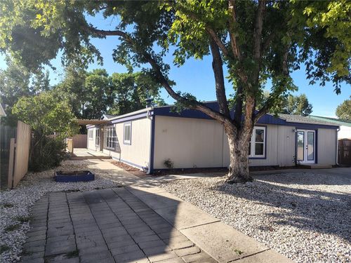 107 Spruce Ave, Lochbuie, CO, 80603-9752 | Card Image