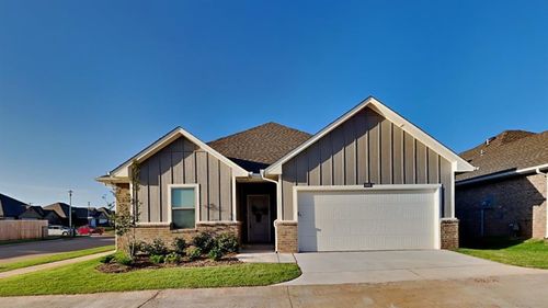 6924 Labelle Dr, Warr Acres, OK, 73132-4502 | Card Image