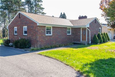 116 Glenwood Ave, House other with 3 bedrooms, 1 bathrooms and 2 parking in Forward Twp - BUT PA | Image 1