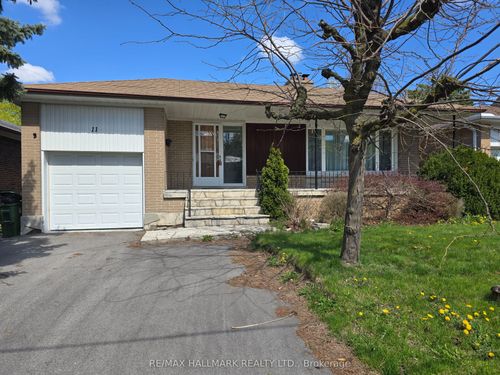 11 Bowerbank Dr, North York, ON, M2M1Z9 | Card Image