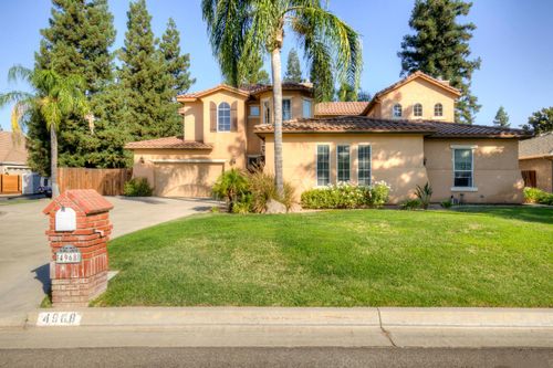 4968 W Pinedale Ave, Fresno, CA, 93722-3404 | Card Image