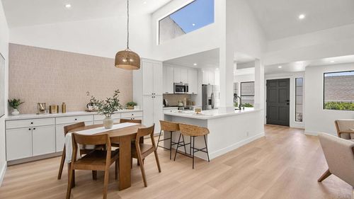 191 Bronze Way, Vista, CA, 92083-4442 | Card Image