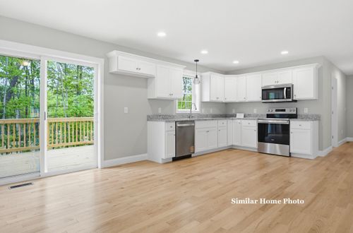 8-8 Coyote Court, Barrington, NH, 03825 | Card Image