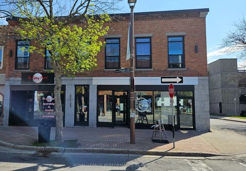 {{alt}} | Card Image