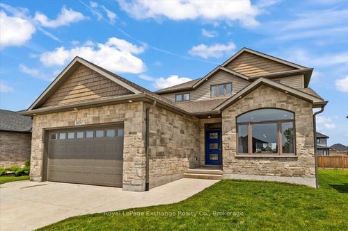 383 Northport Dr, Port Elgin, ON, N0H2C8 | Card Image