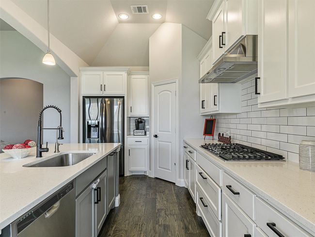 9713 Excursion Dr, House other with 3 bedrooms, 2 bathrooms and null parking in Little Elm TX | Image 16