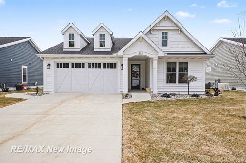 419 Copper Leaf Ct, Midland, MI, 48642-8121 | Card Image