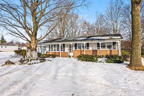 718 S Douglas Ave, Three Rivers, MI, 49093-1948 | Card Image