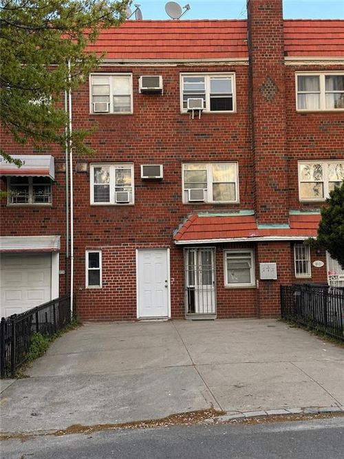 3019 80th St, East Elmhurst, NY, 11370-1569 | Card Image