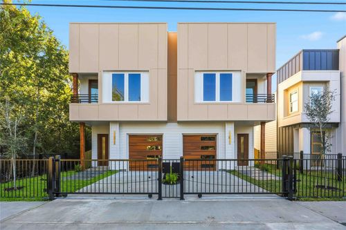 8303 Bassett St, Houston, TX, 77051-1140 | Card Image