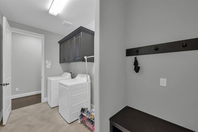 Mud/laundry room! | Image 41