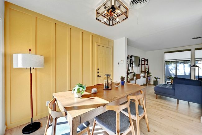 Perfectly positioned, allowing you to converse with friends and family while enjoying a meal. | Image 11