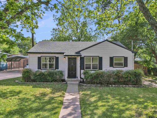 111 W Gay Ave., Gladewater, TX, 75647 | Card Image