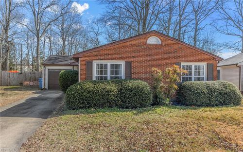 917 Sugar Tree Ct, Chesapeake, VA, 23320-2809 | Card Image