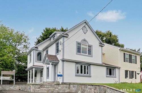 1 Campfield Dr, Fairfield, CT, 06825-3721 | Card Image
