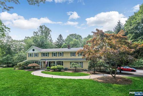 286 Gregory Rd, Franklin Lakes, NJ, 07417-2014 | Card Image