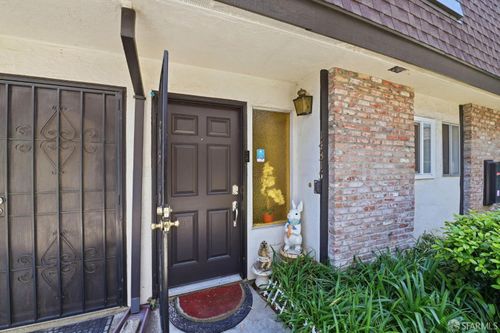 14315 Doolittle Dr, San Leandro, CA, 94577-5543 | Card Image
