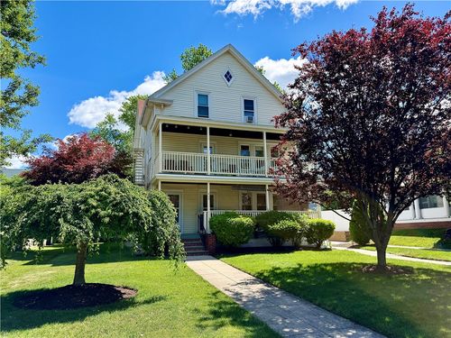 415 Harris Ave, Woonsocket, RI, 02895-1828 | Card Image