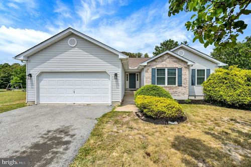 270 Oaknoll Ave, Felton, DE, 19943-5583 | Card Image