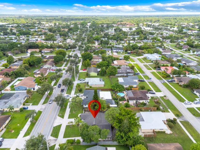 849 Royal Palm Beach Blvd, House other with 4 bedrooms, 3 bathrooms and null parking in Royal Palm Beach FL | Image 34