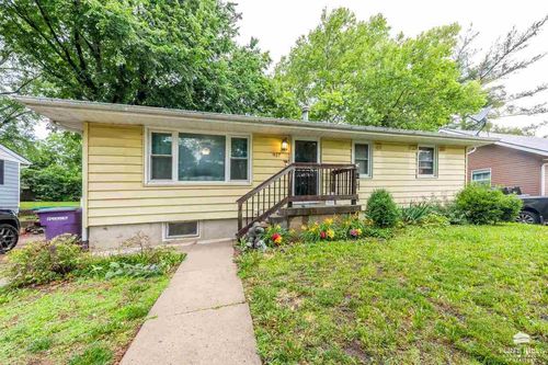 917 Mission Ave, Manhattan, KS, 66502-4444 | Card Image