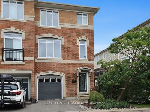 173 W Village Pvt, Ottawa, ON, K1Z1E1 | Card Image