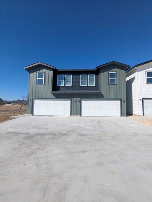 425-3501 E Renfro St, Burleson, TX, 76028 | Card Image