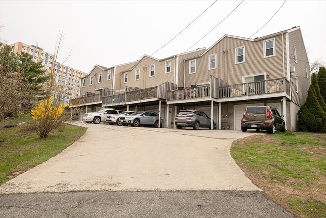 E - 63 Proctor St, Condo with 2 bedrooms, 2 bathrooms and 1 parking in Salem MA | Image 33