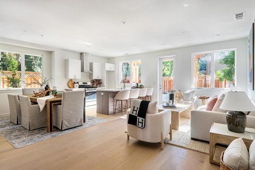 149 Flynn Ave, Mountain View, CA, 94043-3901 | Card Image