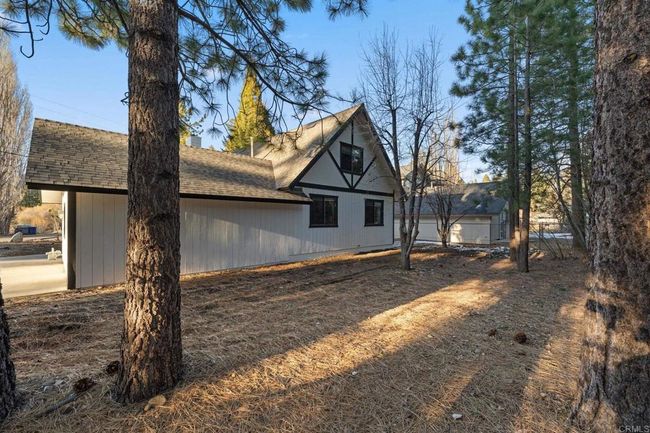 41605 Swan Dr, House other with 3 bedrooms, 2 bathrooms and 2 parking in Big Bear Lake CA | Image 28