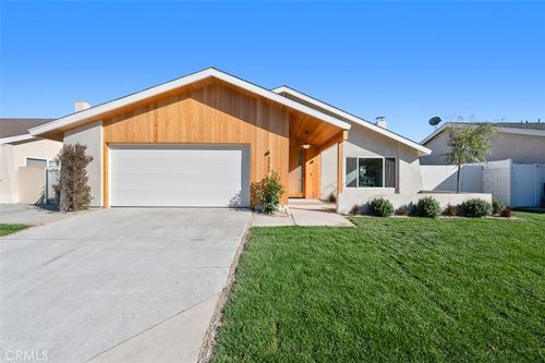 3362 Fuchsia St, Costa Mesa, CA, 92626-1712 | Card Image