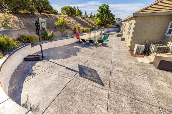 6141 N Vine Street, House other with 4 bedrooms, 3 bathrooms and 2 parking in Vacaville CA | Image 59