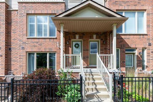 156 Watson Pky N, Guelph, ON, N1E0P6 | Card Image