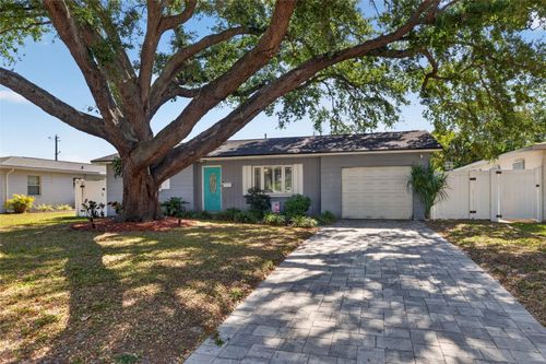 3121 30th St N, ST PETERSBURG, FL, 33713-2620 | Card Image