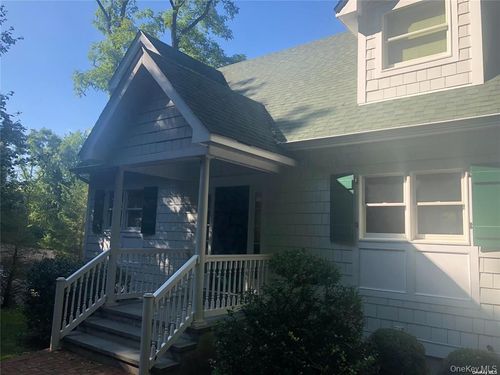 442 River Rd, Saint James, NY, 11780-4200 | Card Image