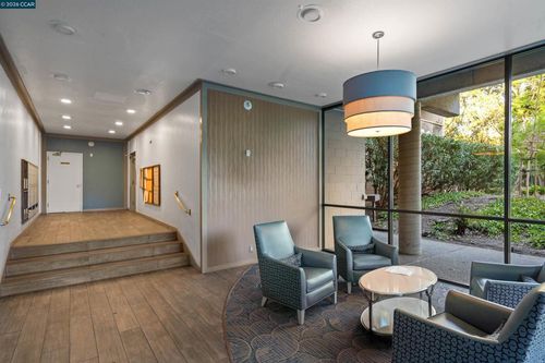 208-460 N Civic Dr, Walnut Creek, CA, 94596-3389 | Card Image