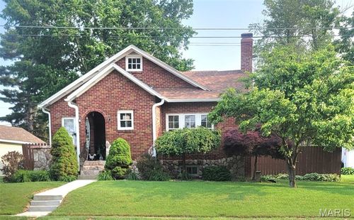 323 W Ross St, Palmyra, MO, 63461-1419 | Card Image