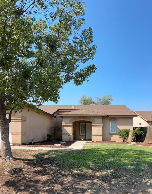 836 Orinda St, Tulare, CA, 93274-0700 | Card Image
