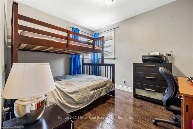 17 Huntington Ave, House other with 4 bedrooms, 2 bathrooms and 4 parking in Hamilton ON | Image 15
