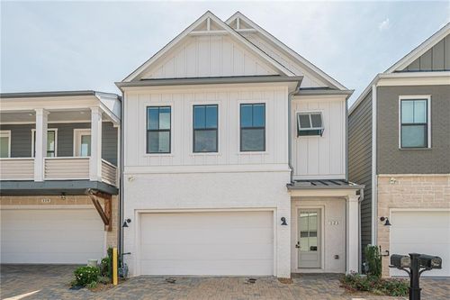 121 Village Green Ave, Woodstock, GA, 30189-3794 | Card Image