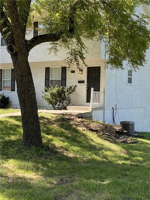 312 3rd St, Belton, MO, 64012-2524 | Card Image