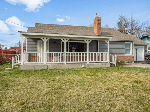 3854 Summers Ln, Klamath Falls, OR, 97603-7418 | Card Image