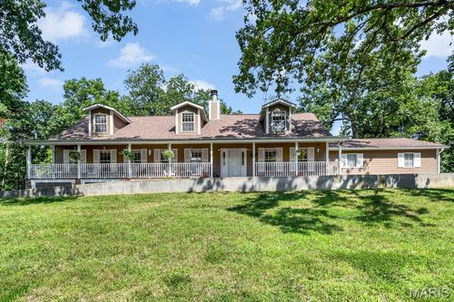 3025 Canman Ln, Columbia, IL, 62236-4335 | Card Image