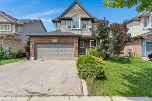76 Renner Dr, Cambridge, ON, N3C4N8 | Card Image