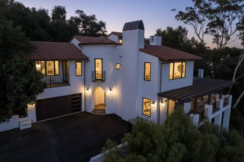 210 Las Alturas Rd, SANTA BARBARA, CA, 93103-2120 | Card Image