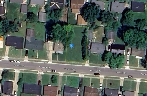 317 Fenwick Dr, New Carlisle, OH, 45344-1214 | Card Image