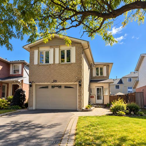 32 Steven Crt, Brampton, ON, L6Z3A7 | Card Image